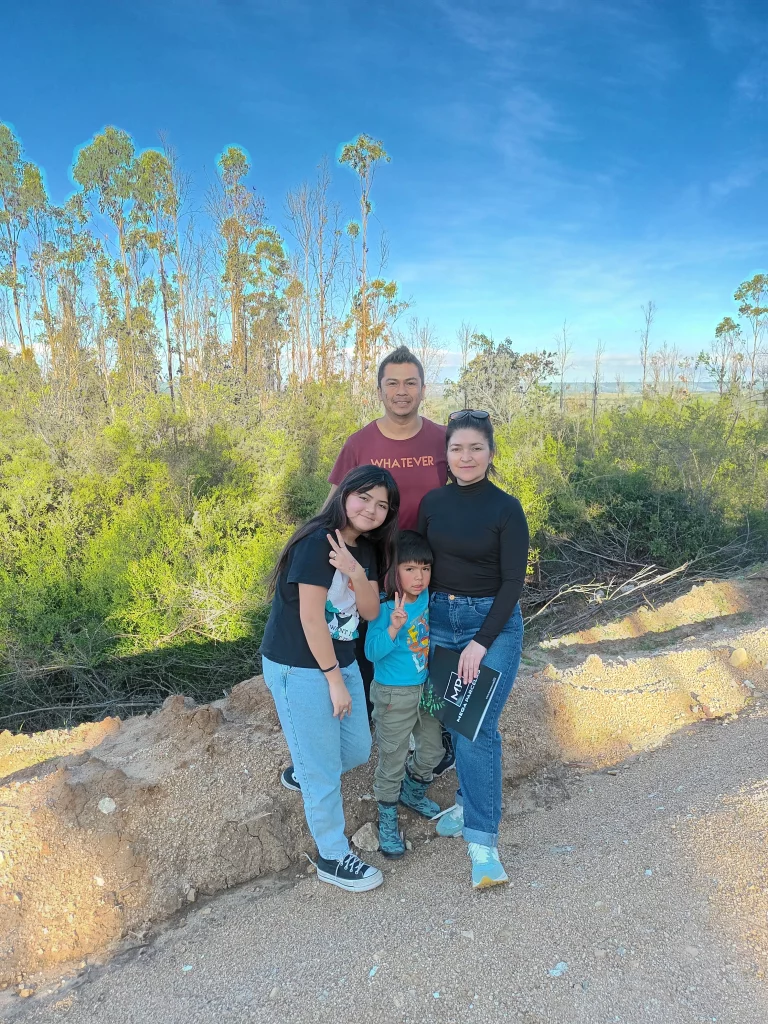 ÚNETE A NOSOTROS 12