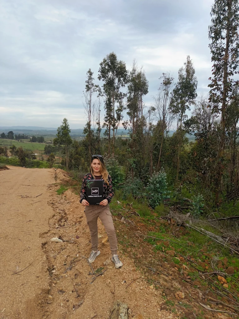 ÚNETE A NOSOTROS 13